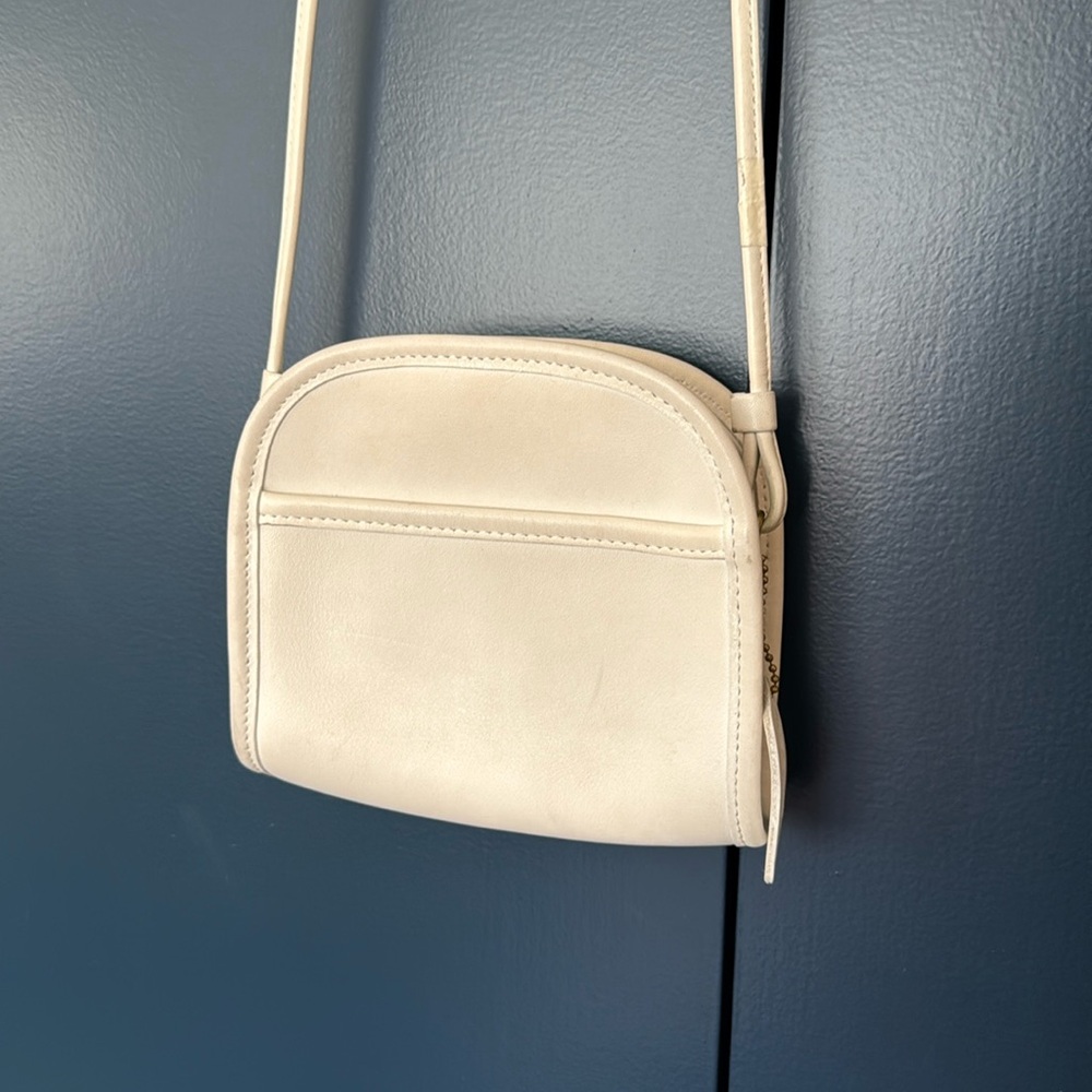 Vintage Coach Abbie 9017 Leather Crossbody in Ivory